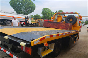 曾都区附近拖车电话号码服务