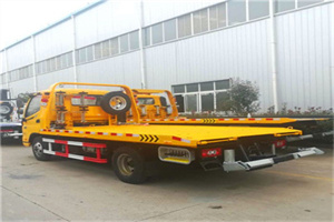 曾都区附近拖车救援搭电